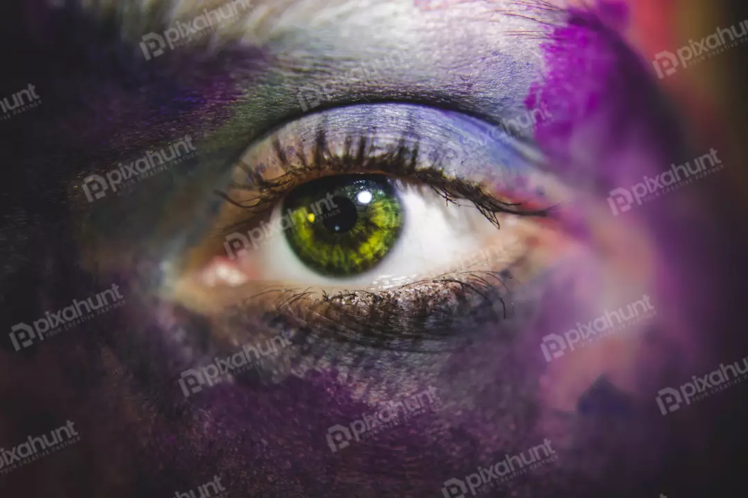 Free Premium Stock Photos A close-up of a woman's eye